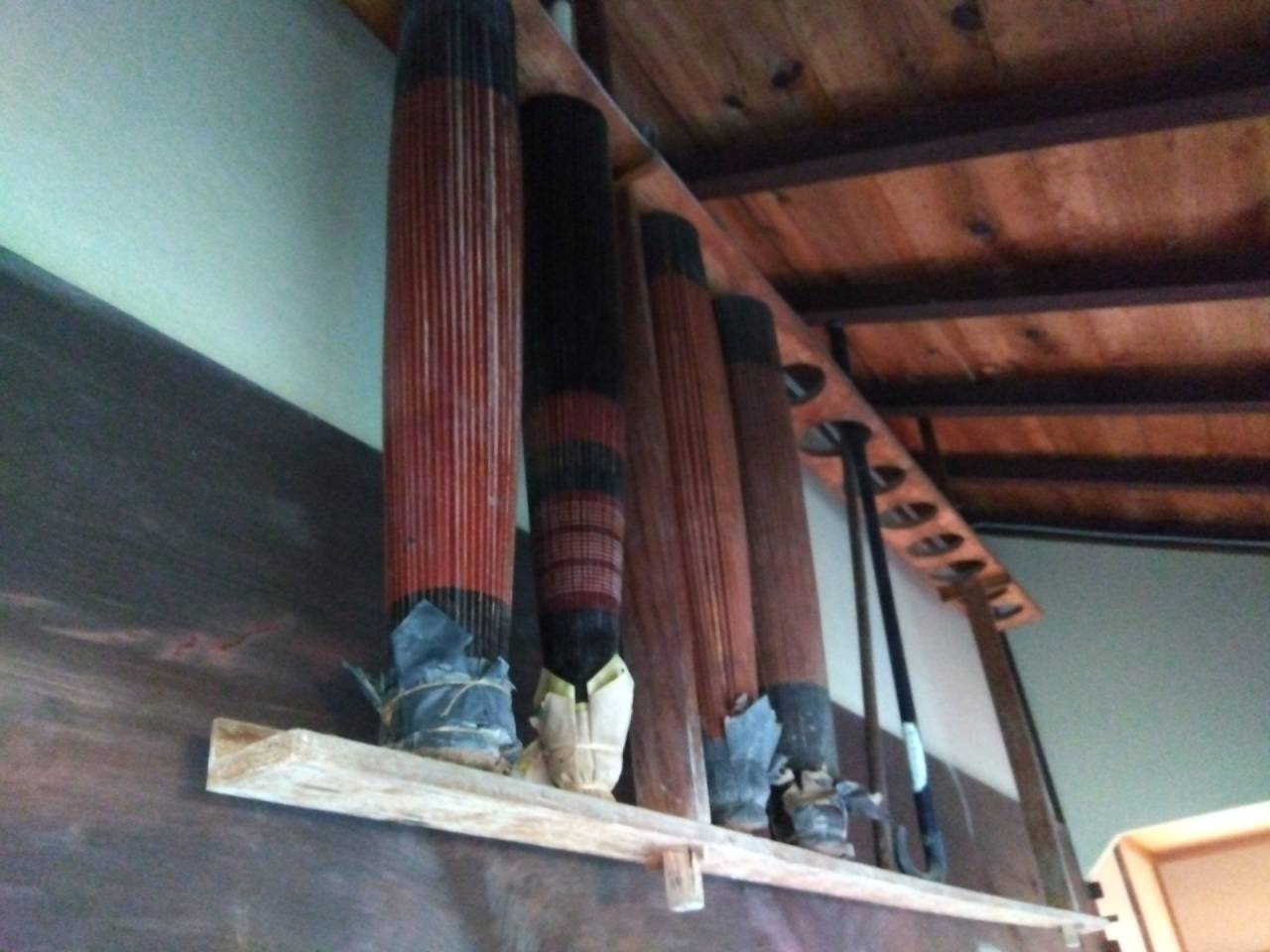 古民家の縁側にある傘立てスペース！