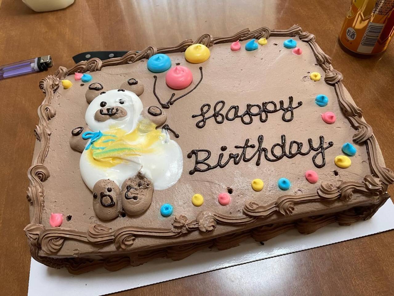 大きなケーキで誕生日祝いをしてもらいました🎂